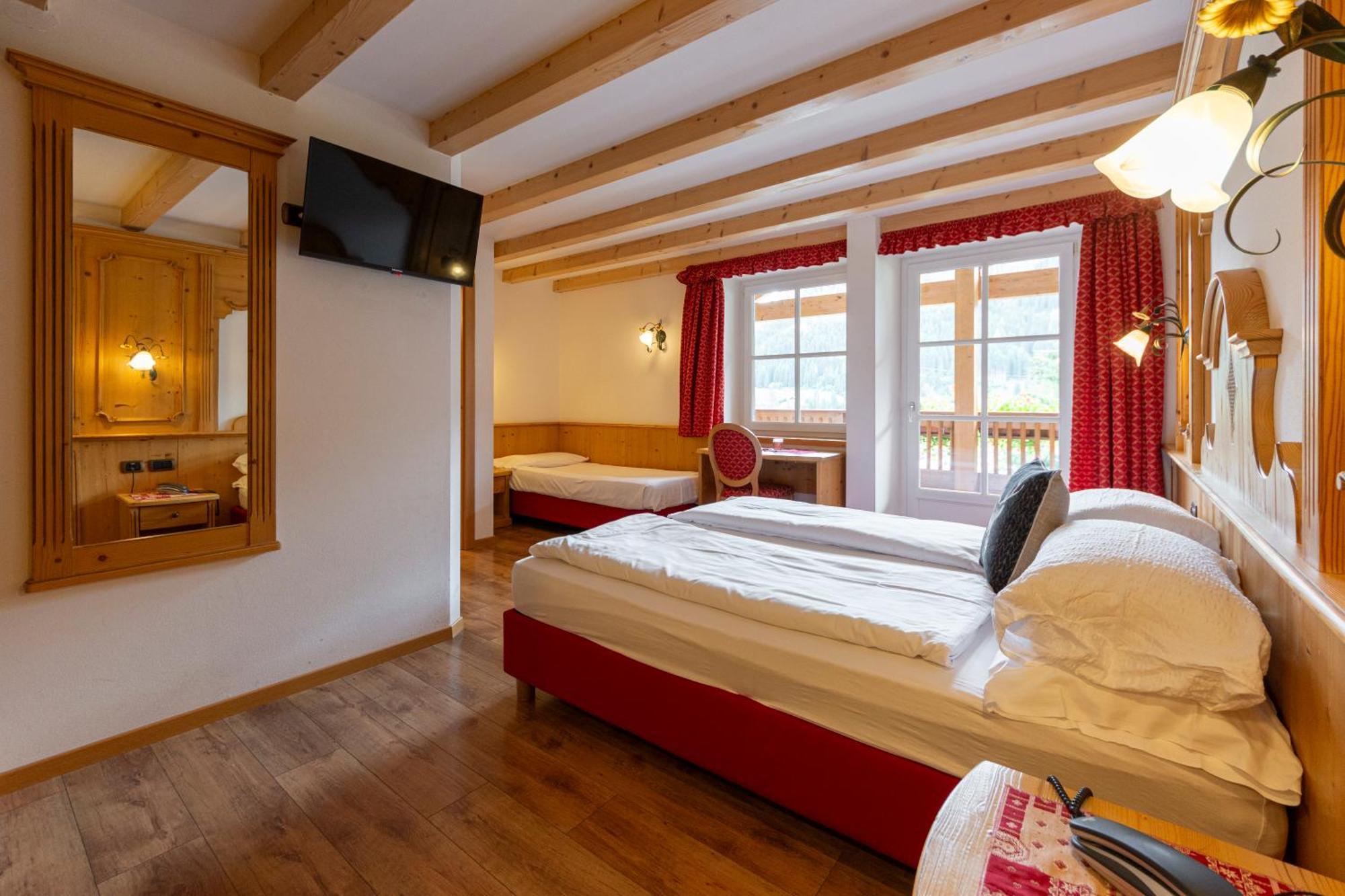 Monza Dolomites Hotel Moena Exterior foto