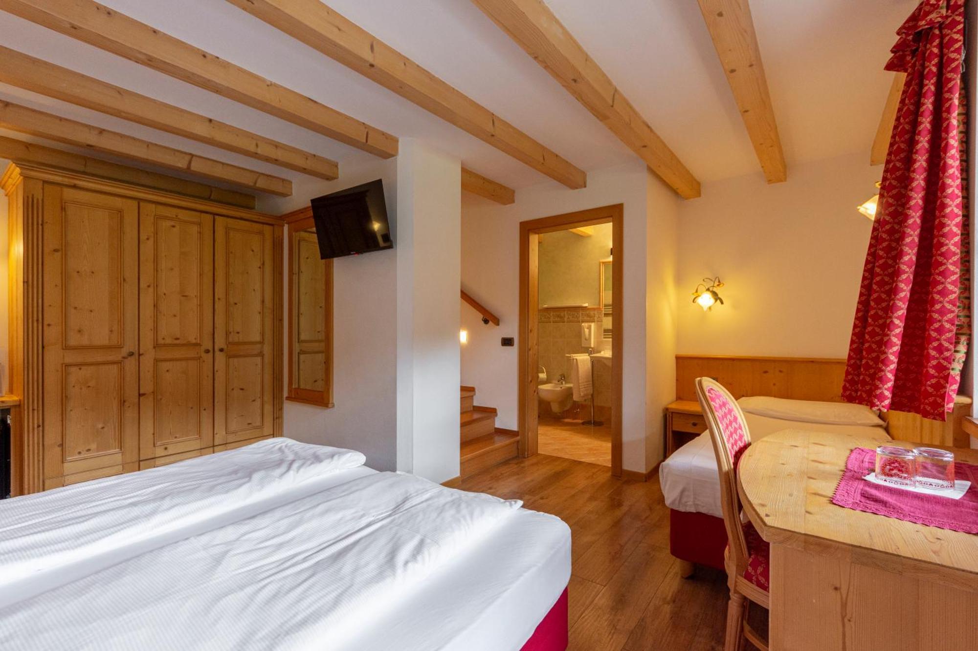Monza Dolomites Hotel Moena Exterior foto